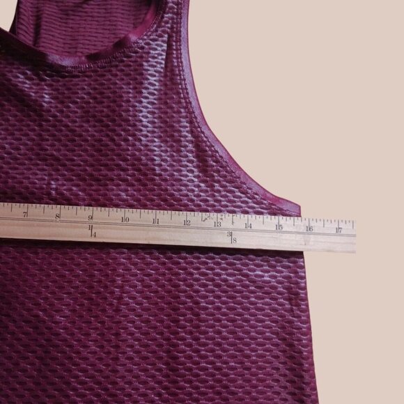 Koral Womens Shiny Sleeveless Racerback & net pattern Top  Burgundy Size Xsmall - Picture 9 of 10